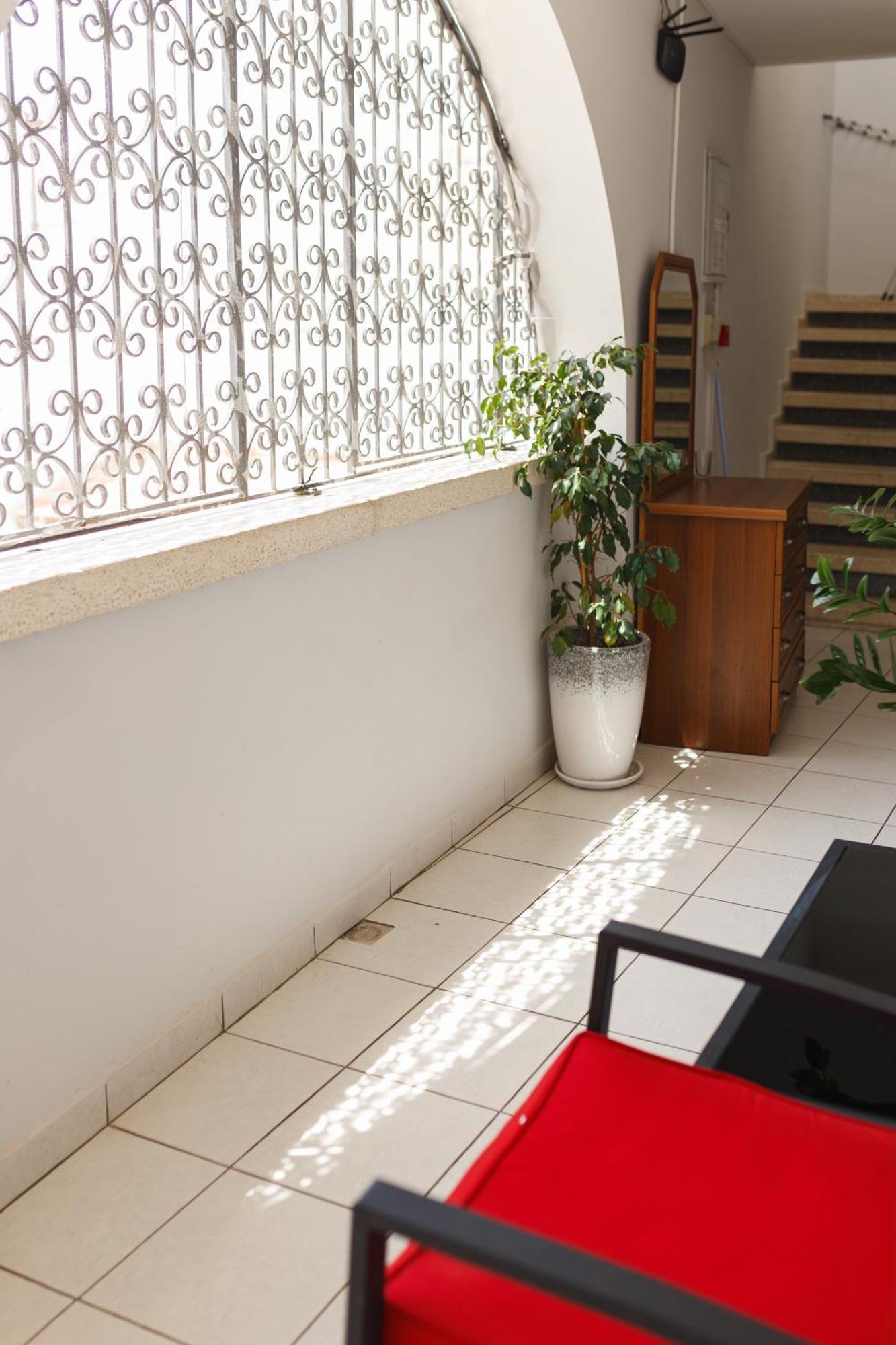 Homelike Guest House Кіренія Екстер'єр фото
