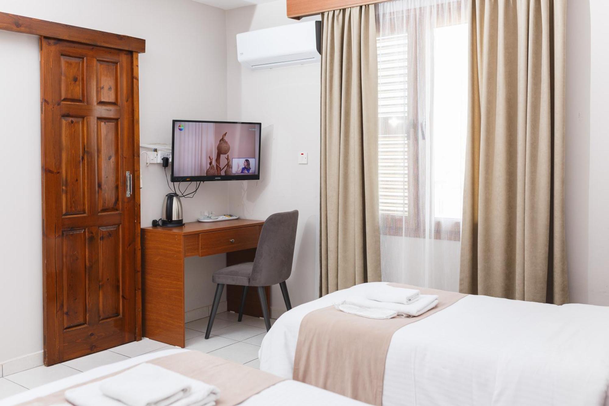 Homelike Guest House Кіренія Номер фото